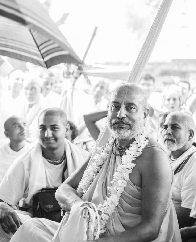 Srila Bhakti Bibudha Bodhayan Goswami Maharaj parikrama