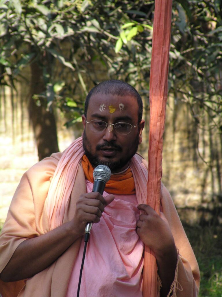 Srila Bhakti Bibudha Bodhayan Goswami Maharaj Navadwipa Parikrama