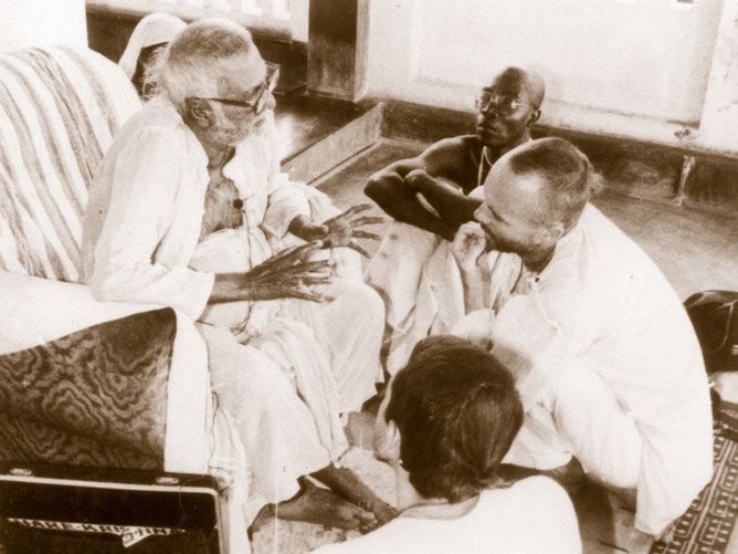 Srila Bhakti Rakshak Sridhar Maharaj sits on his veranda in the sacred land of Mayapur, the birthplace of Chaitanya Mahaprabhu. Seekers of truth from all corners of the world gathered there to ask their questions and receive his wise answers.